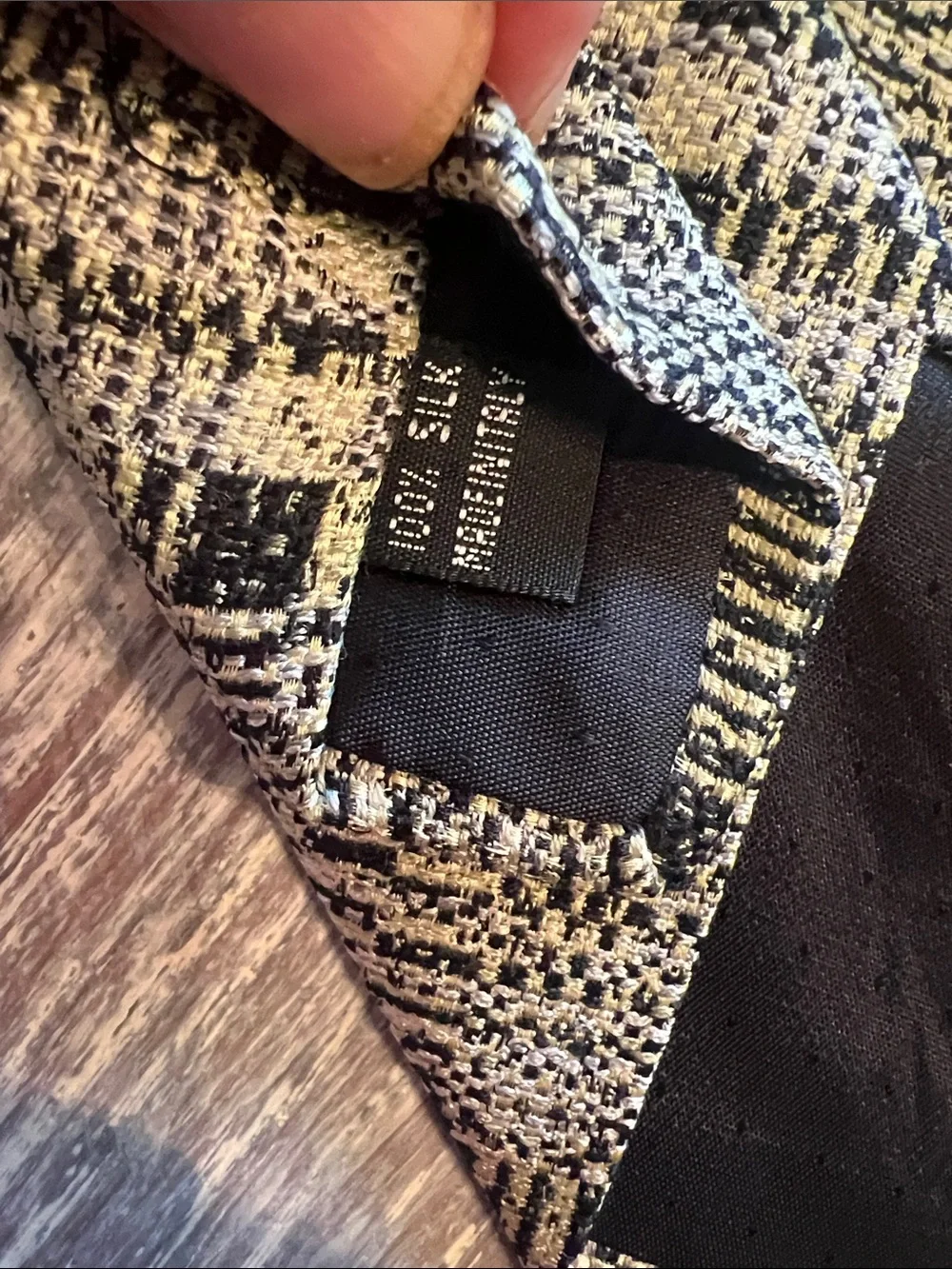 Assorted set of 4 men’s silk ties. New in pkgs.